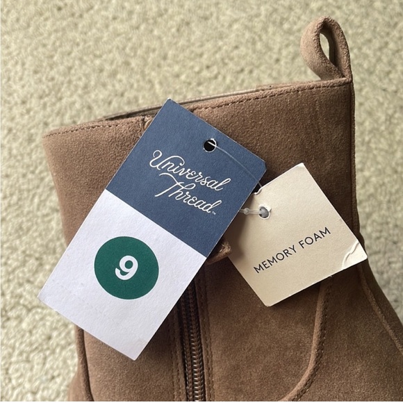 Universal Thread Booties - Picture 7 of 13